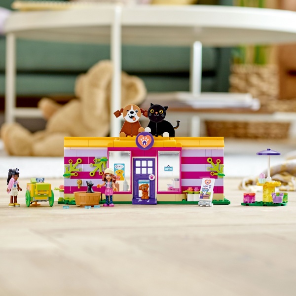 Конструктор LEGO Friends Кафе та притулок для тварин 41699