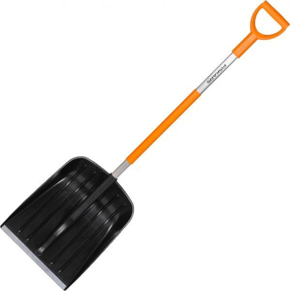 Лопата для снігу Fiskars з держаком-ручкою 141001