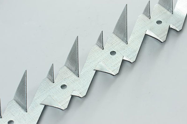 Профсталь Spike шипована смуга 1020x48x1,5 мм