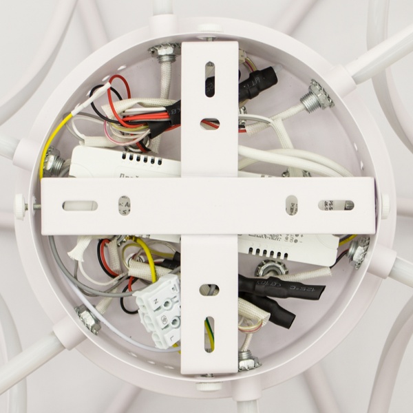 Люстра светодиодная Luminaria R600 80 Вт белый матовый LIANA MUSE 80W WHITE 