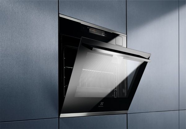 Духова шафа Electrolux OKA9S31WX SteamPro