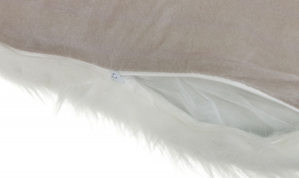 Подушка KM зі штучним хутром поліестер 45x45 см в асортименті 