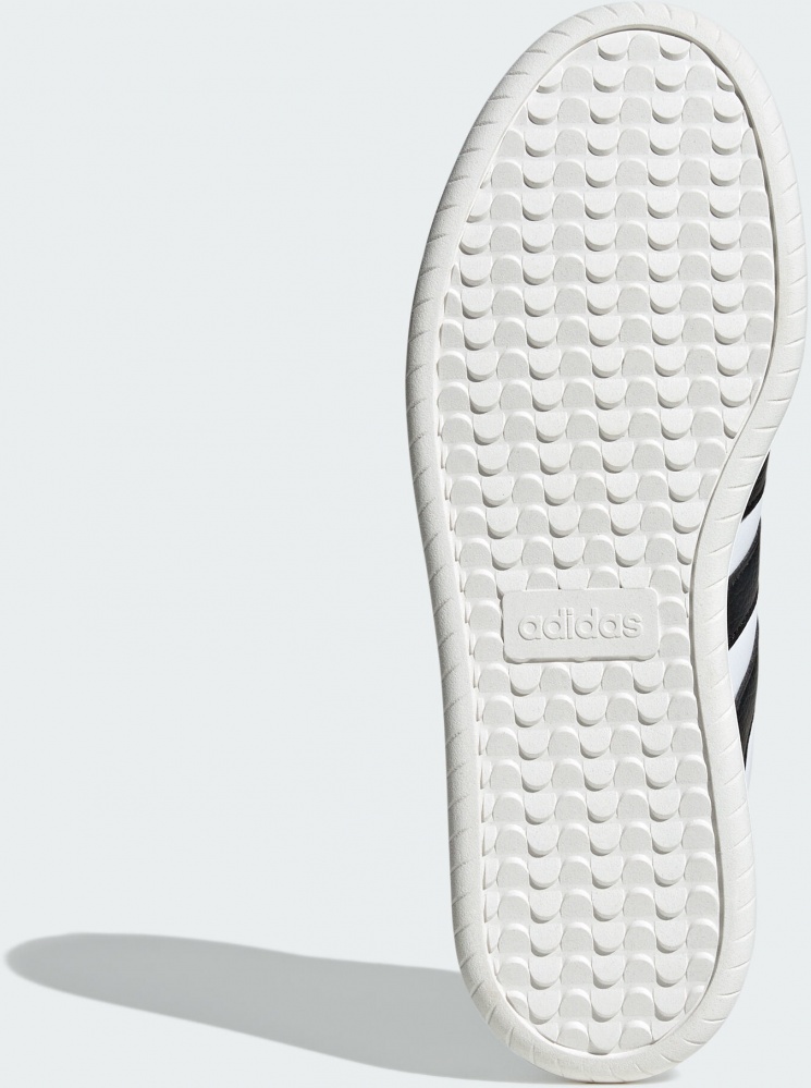 Кроссовки мужские демисезонные Adidas BARREDA JI2306 р.42 2/3 белые