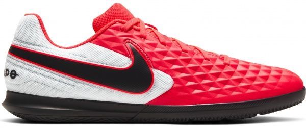 Бутси Nike LEGEND 8 CLUB IC AT6110-606 р. US 8,5 чорнийчервоний