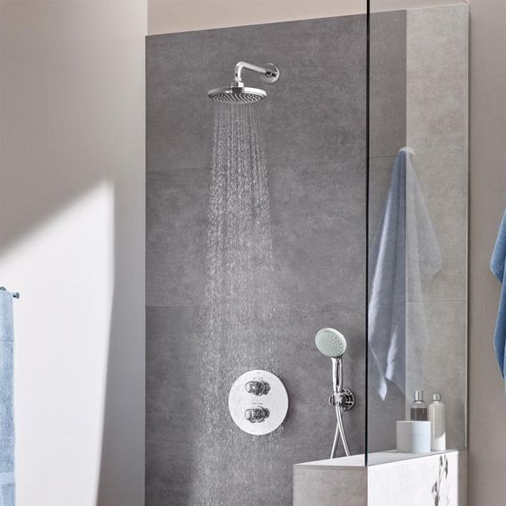 Верхній душ Grohe Vitalio Joy 180 26074000
