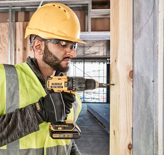 Шуруповерт ударний акумуляторний DeWalt безщітковий DCD778S2T-QW