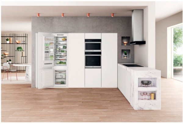 Встраиваемый холодильник Whirlpool WHC20 T593