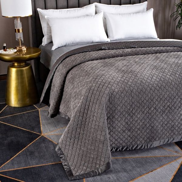 Покрывало Velvet Darby 240x260 см La Nuit тауп 