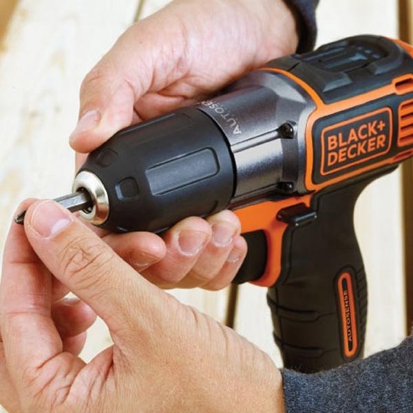Шуруповерт Black&Decker ASD14KB