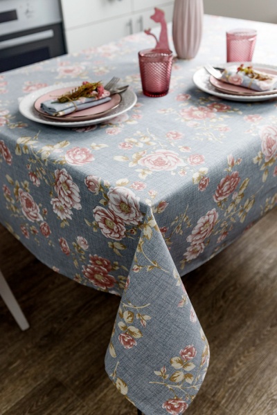 Скатерть Pionia 120x136 см La Nuit 