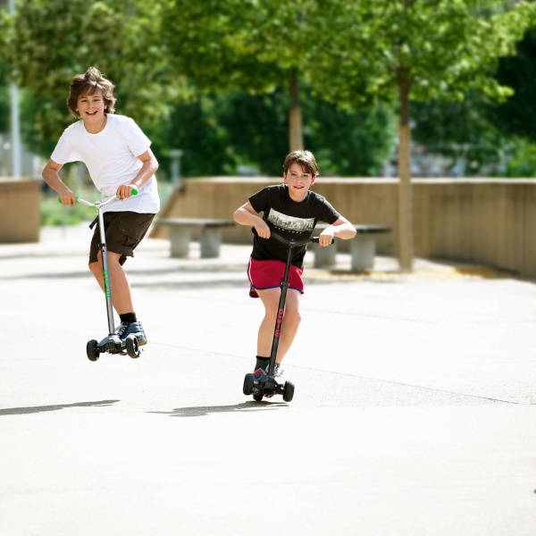 Самокат Micro Maxi PRO Deluxe чорний із червоним MMD087 