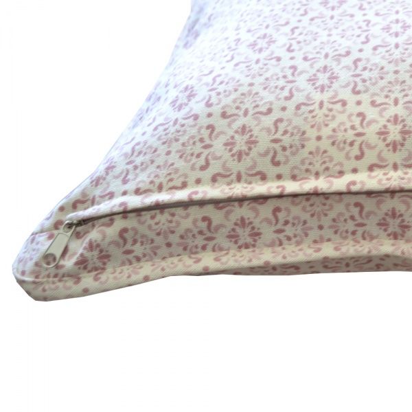 Подушка декоративна Bella 45x45 см рожевий з малюнком Прованс 