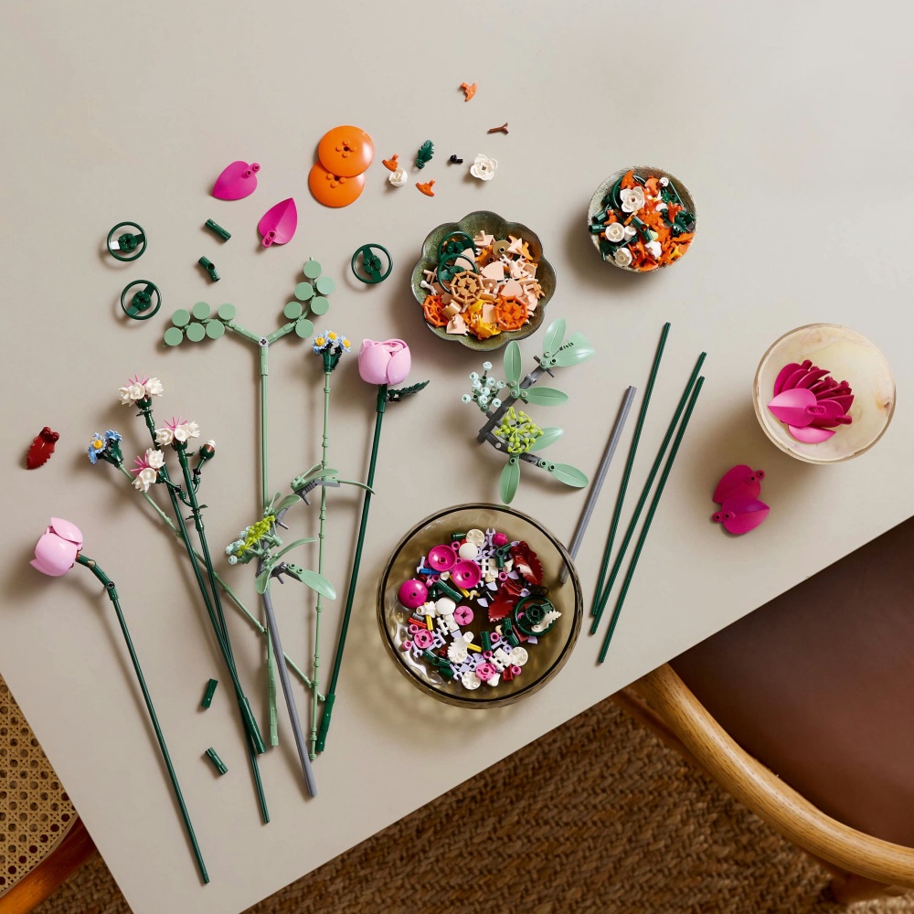 Конструктор LEGO Botanical Милий рожевий букет квітів 10342