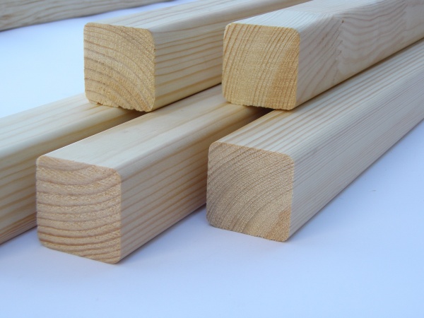 Брус лавочный срощенная конструкция 40х40х3000 мм сосна декоративный