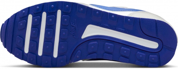 Кросівки Nike MD VALIANT CN8558-110 р.35,5 білий