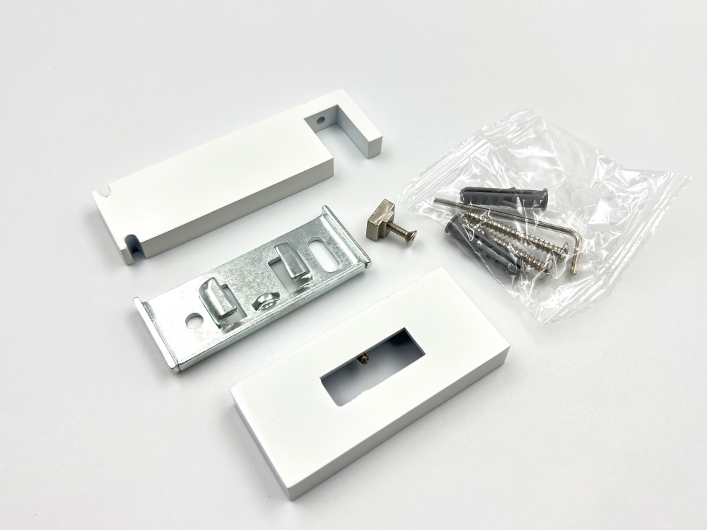 Держатель для карниза Quadrum Square line одинарный 9 см белый 1 шт.