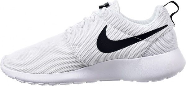 Кроссовки Nike W ROSHE ONE 844994-101 р.5 белый