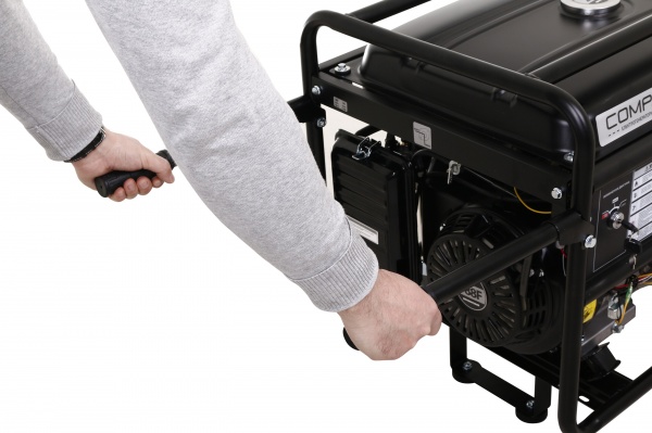 Электрогенераторная установка Compass 5 кВт / 5,5 кВт C5500E бензин