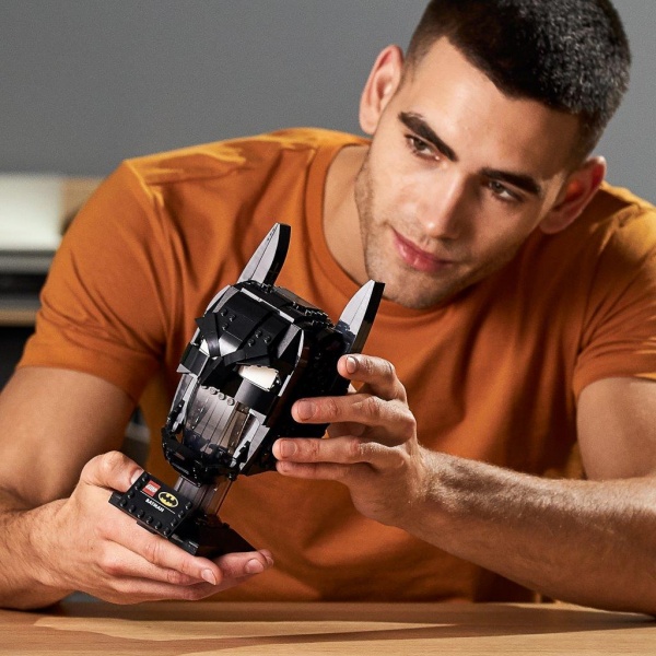 Конструктор LEGO Super Heroes DC Batman™: маска Бетмена 76182