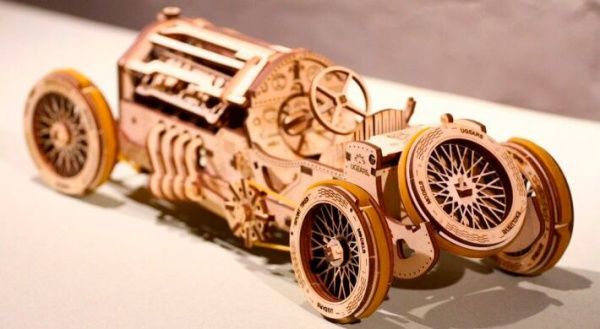 3D-конструктор Ukrainian Gears Спорткар U-9 Гран-при