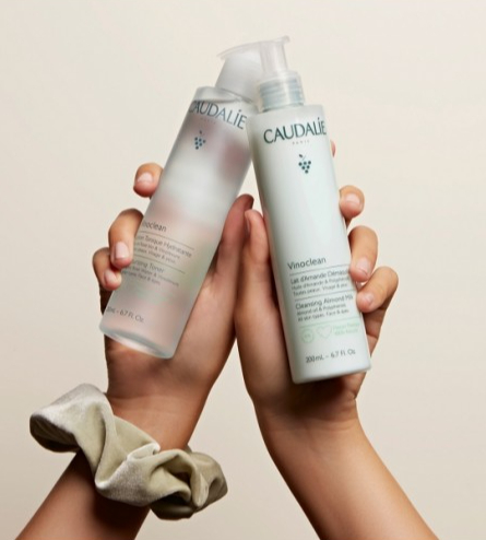 Молочко для снятия макияжа Caudalie Vinoclean Миндальное 400 мл