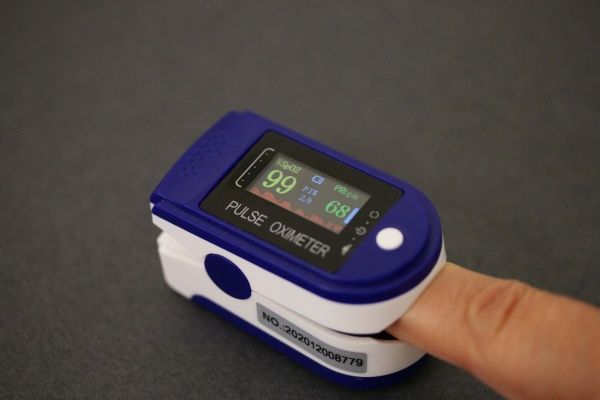 Пульсоксиметр (пульсометр) OX-832 TFT дисплей напалечный