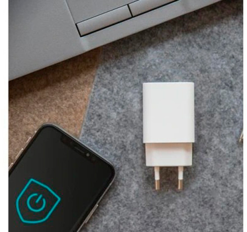 Зарядний пристрій Forever 1X TYPE-C PD (18W) білий 