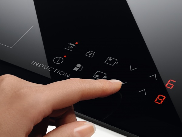 Варочная поверхность Electrolux CIR60430