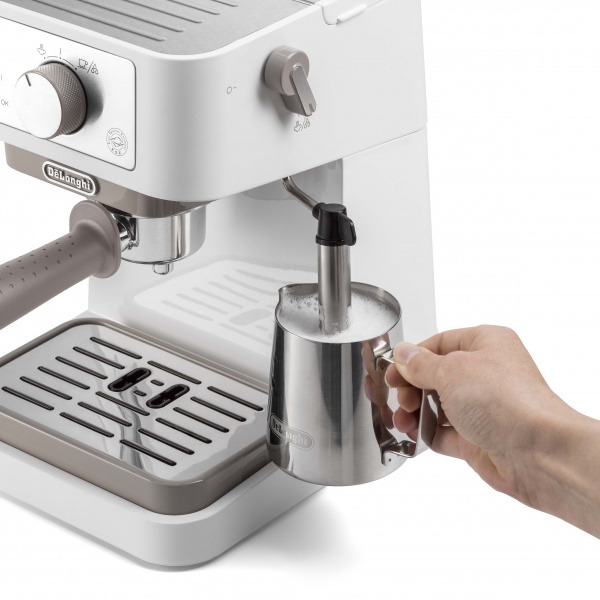 Кавоварка ріжкова Delonghi EC260.W Stilosa 