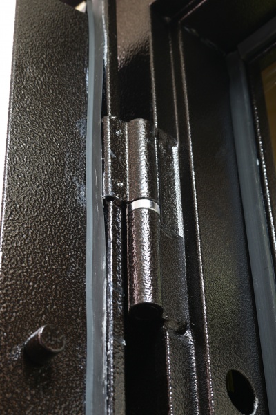 Дверь входная металлические Y1S043C056 2 замка (соты) коричневый 2050х860 мм левая