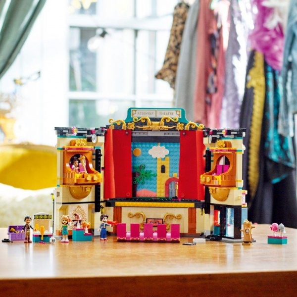 Конструктор LEGO Friends Театральна школа Андреа 41714