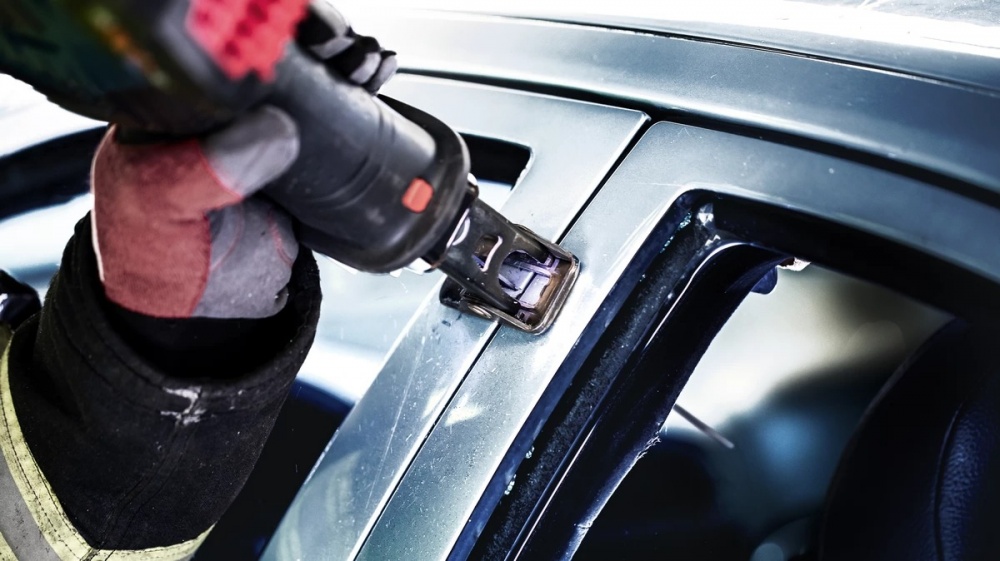 Пилка для шабельної пили Bosch S1157CHM Vehicle Rescue 2608900380