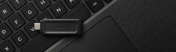 Флеш-пам'ять USB Kingston DT70 TYPE-C 32 ГБ USB 3.2 black (DT70/32GB) 