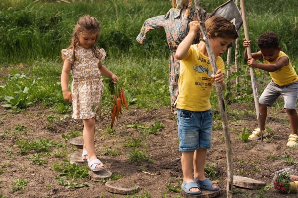 Футболка для хлопчиків Koko Noko р.128 жовтий T46832-37 