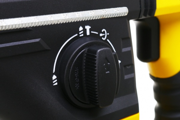 Перфоратор Compass BRH3212A