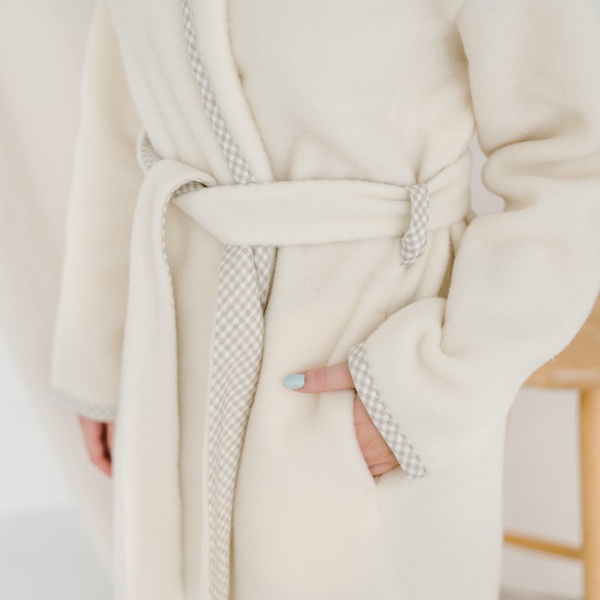 Халат женский Flokati Pearl р. M/L экрю