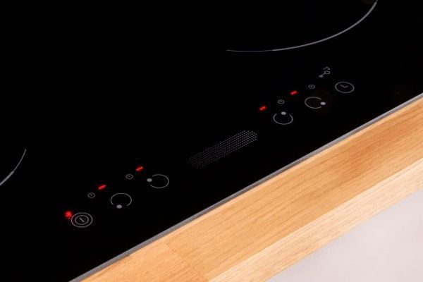 Варильна поверхня Indesit VIA640.1C