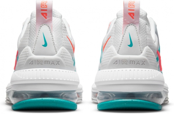 Кроссовки Nike W AIR MAX GENOME CZ1645-001 р.40,5 светло-серый