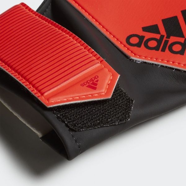 Вратарские перчатки Adidas PRED YP р. 7 красный DN8559