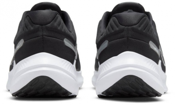 Кроссовки Nike NIKE QUEST 5 DD0204-001 р.47 черный