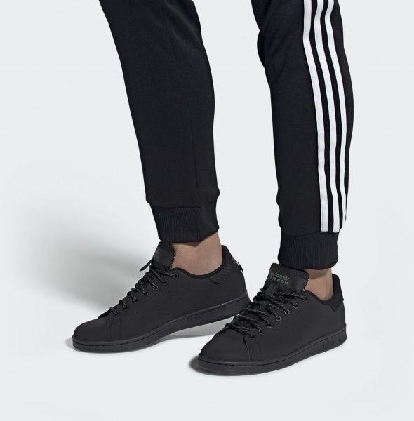 Кроссовки Adidas STAN SMITH FV4641 р.UK 8 черный