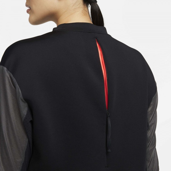 Джемпер Nike W NK DF RUN DVN CREW DD5263-010 р. L черный