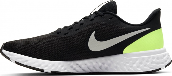 Кроссовки Nike REVOLUTION 5 BQ3204-010 р.US 8,5 черно-белый