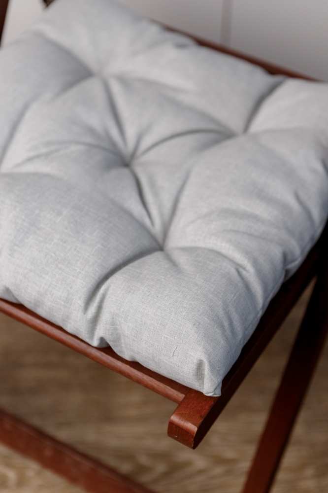 Подушка на стілець