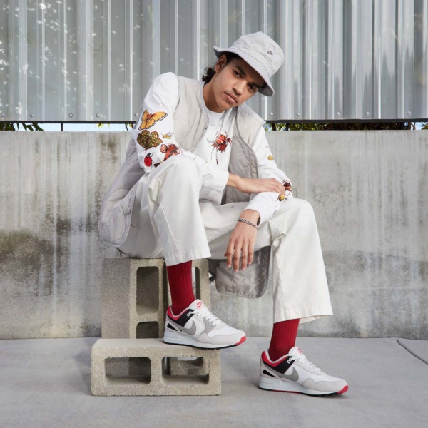 Кроссовки Nike FD3598-100 р.45,5 белый