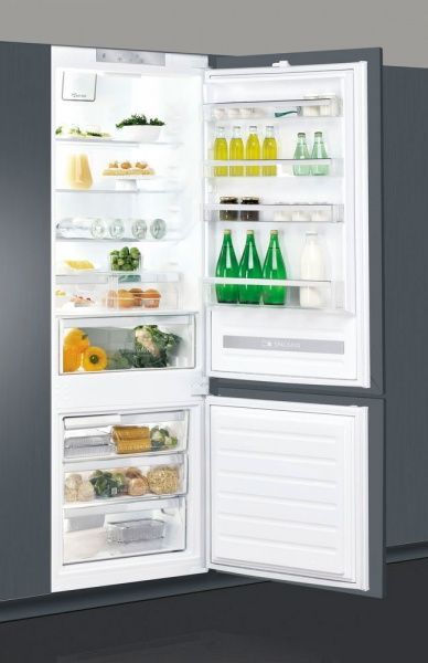 Вбудовуваний холодильник Whirlpool SP40 801 EU
