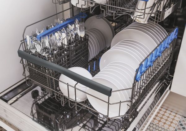 Вбудовувана посудомийна машина Candy CDIMN 2D622PB