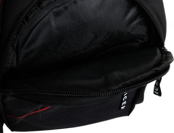 Сумка через плечо Classic треугольная черная