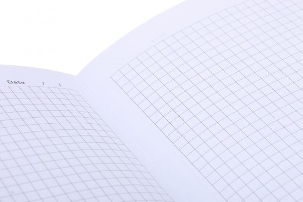 Книга для нотаток Blooming Flowers А5 80 аркушів клітинка