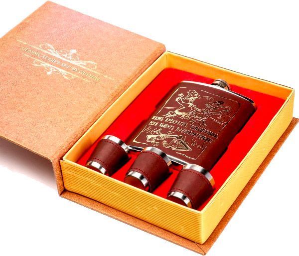 Фляга с рюмками Книга охотника 008